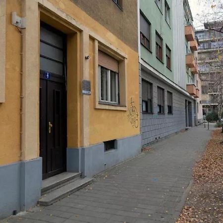 New Studio In The City Center Novi Sad Esterno foto