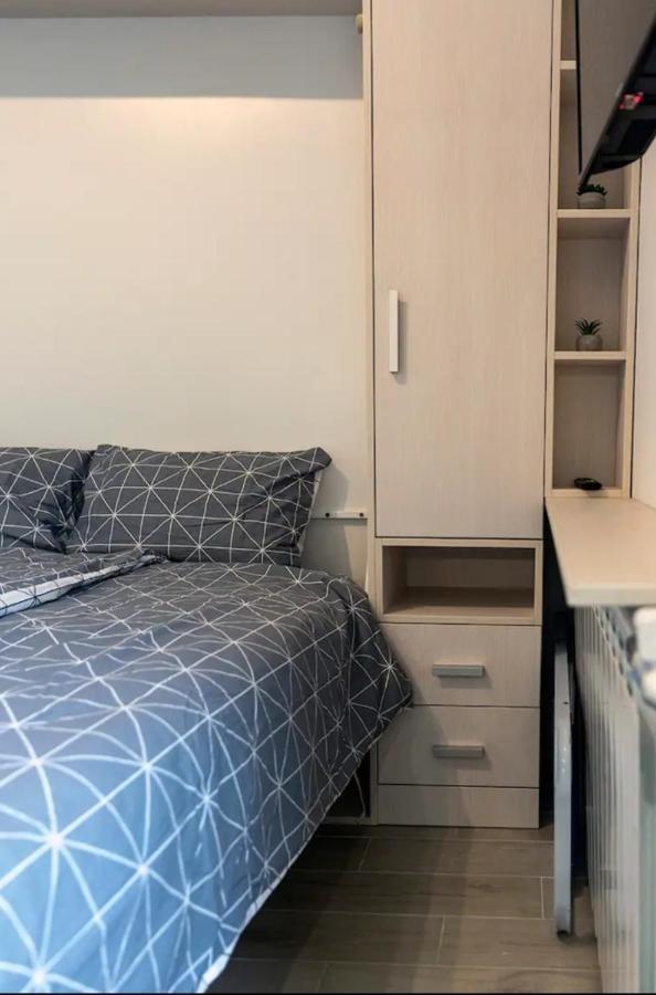 New Studio In The City Center Novi Sad Esterno foto